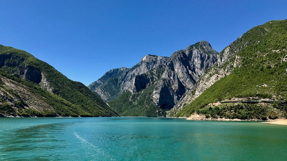 albania-trekking-from-valbona-to-theth.jpg